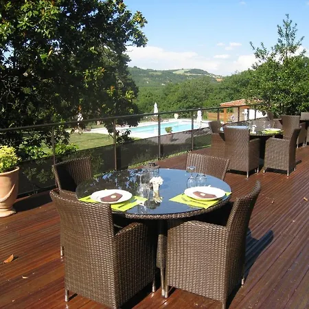 Domaine Des Buis Hotel
